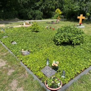 st-hedwig-friedhof-erd-reihenstelle